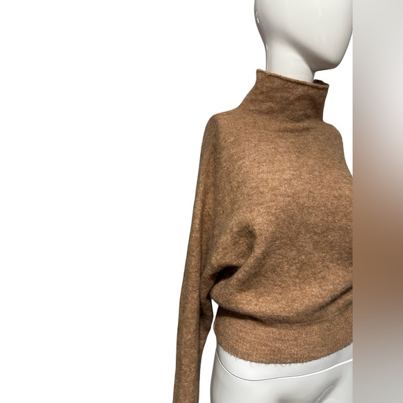 Wilfred Lorin Sweater - Picture 7 of 9